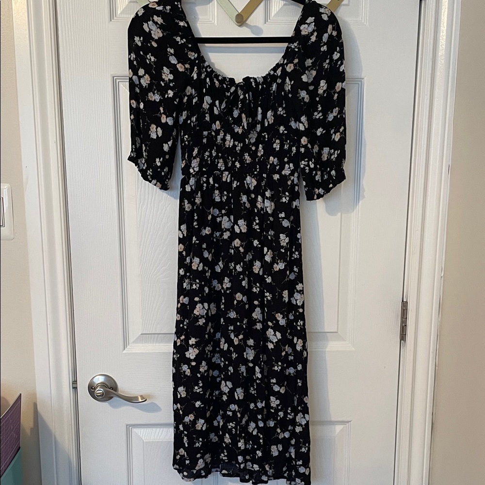 Hollister Black and White Floral Dress